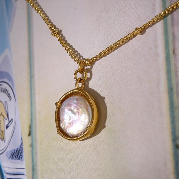 New!! 18K Gold Stainless Steel Exquisite Natural Pearl Pendant Necklace - Picture 4 of 7